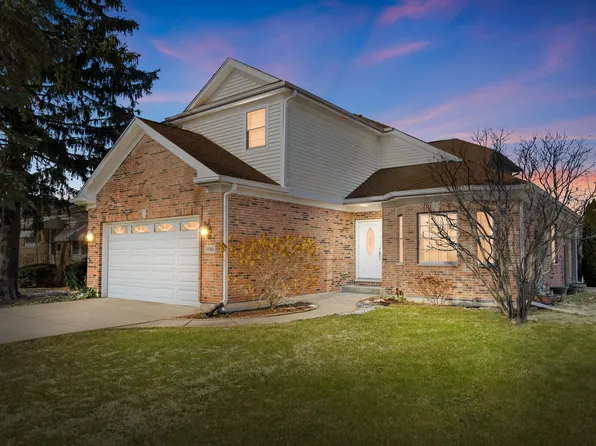 1686 Greenleaf Ave, Des Plaines, IL 60018
