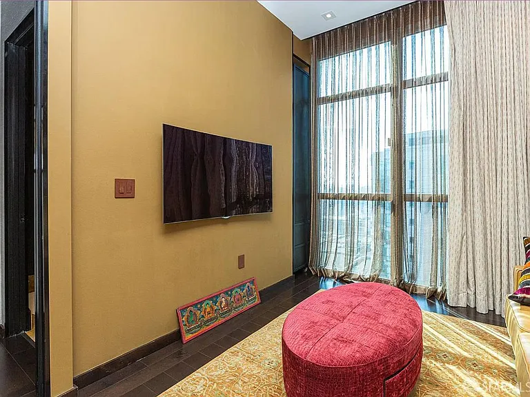 219 Brannan St #18K — Photo 17