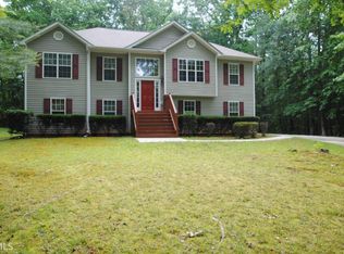 85 Cricket Walk, Sharpsburg, GA 30277
