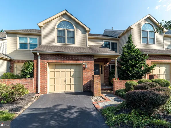 143 Saddle Ln, Lower Gwynedd, PA 19002