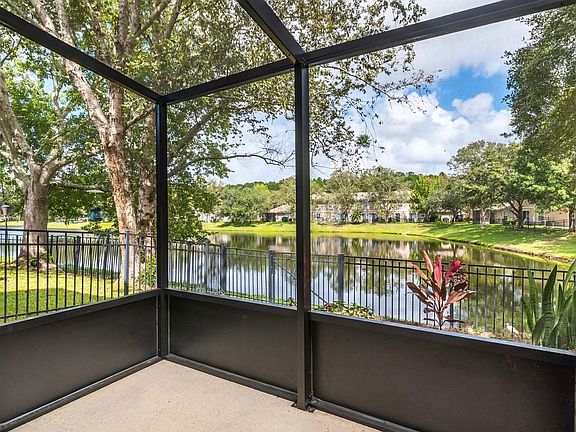 5th image of 1630 Vineland Cir Unit 1630