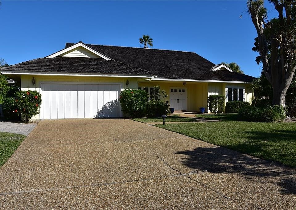 1st image of 1790 Coral Way S