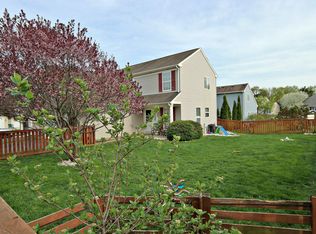 2462 Applewood Ln #1, Woodstock, IL 60098