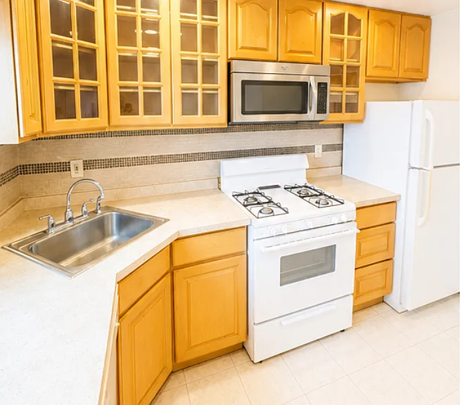 205 E Broadway #6B — Photo 6