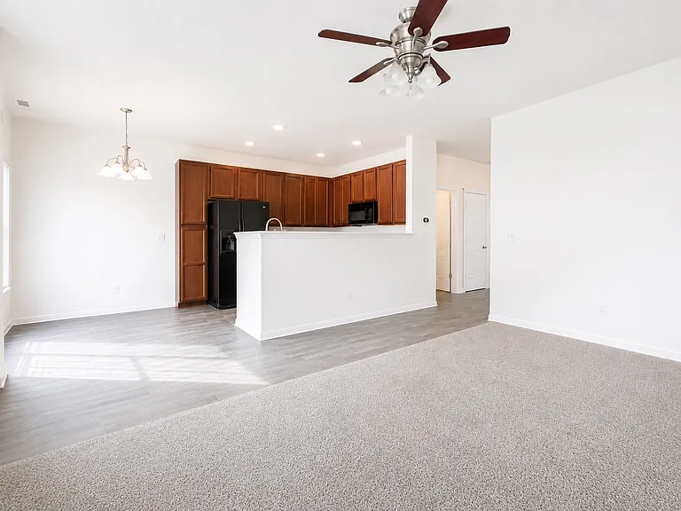 9769 Green Knoll Dr — Photo 5