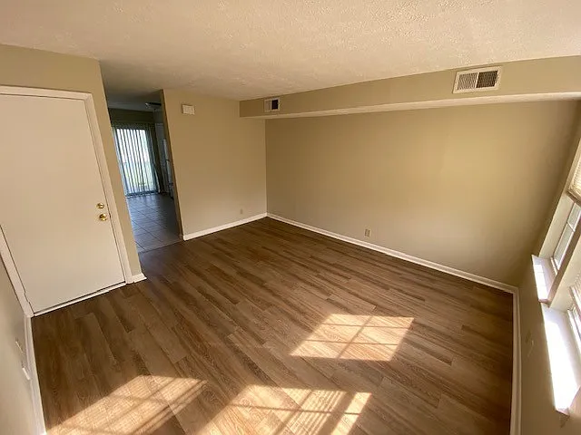 3615 Golf St — Photo 5
