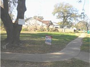 700 Mobile Dr, Pasadena, TX 77506