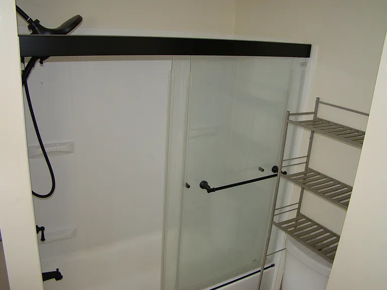 33 Norton St #1 — Photo 9