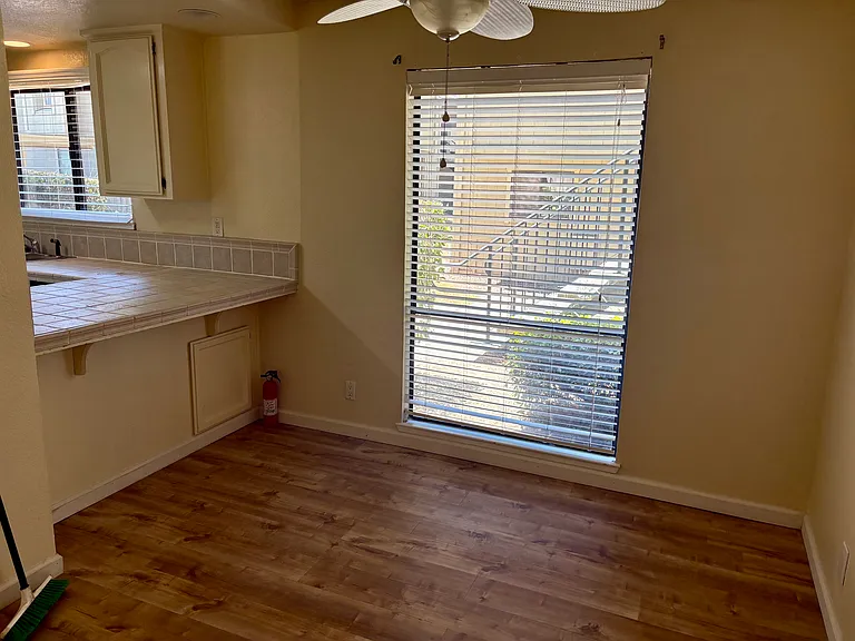 720 Sunrise Ave #41 — Photo 14