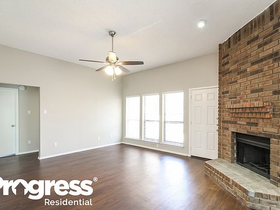 2nd image of 1037 S Pepperidge Dr