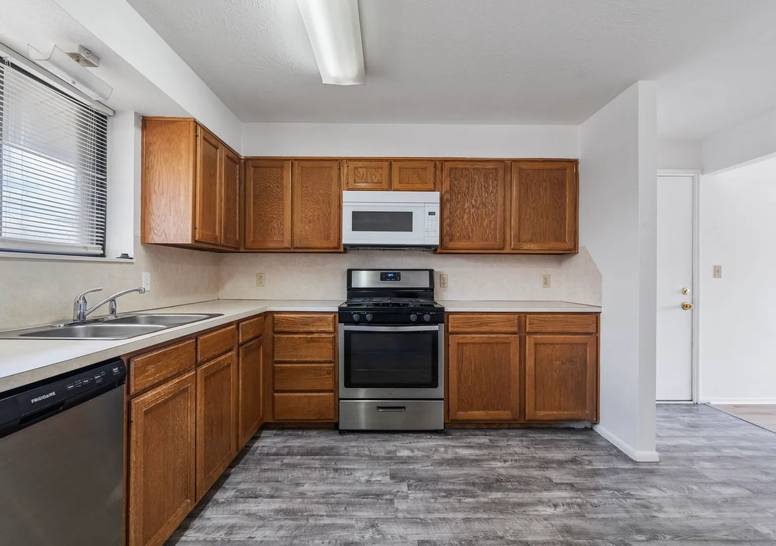 South Main Apartments — Photo 3