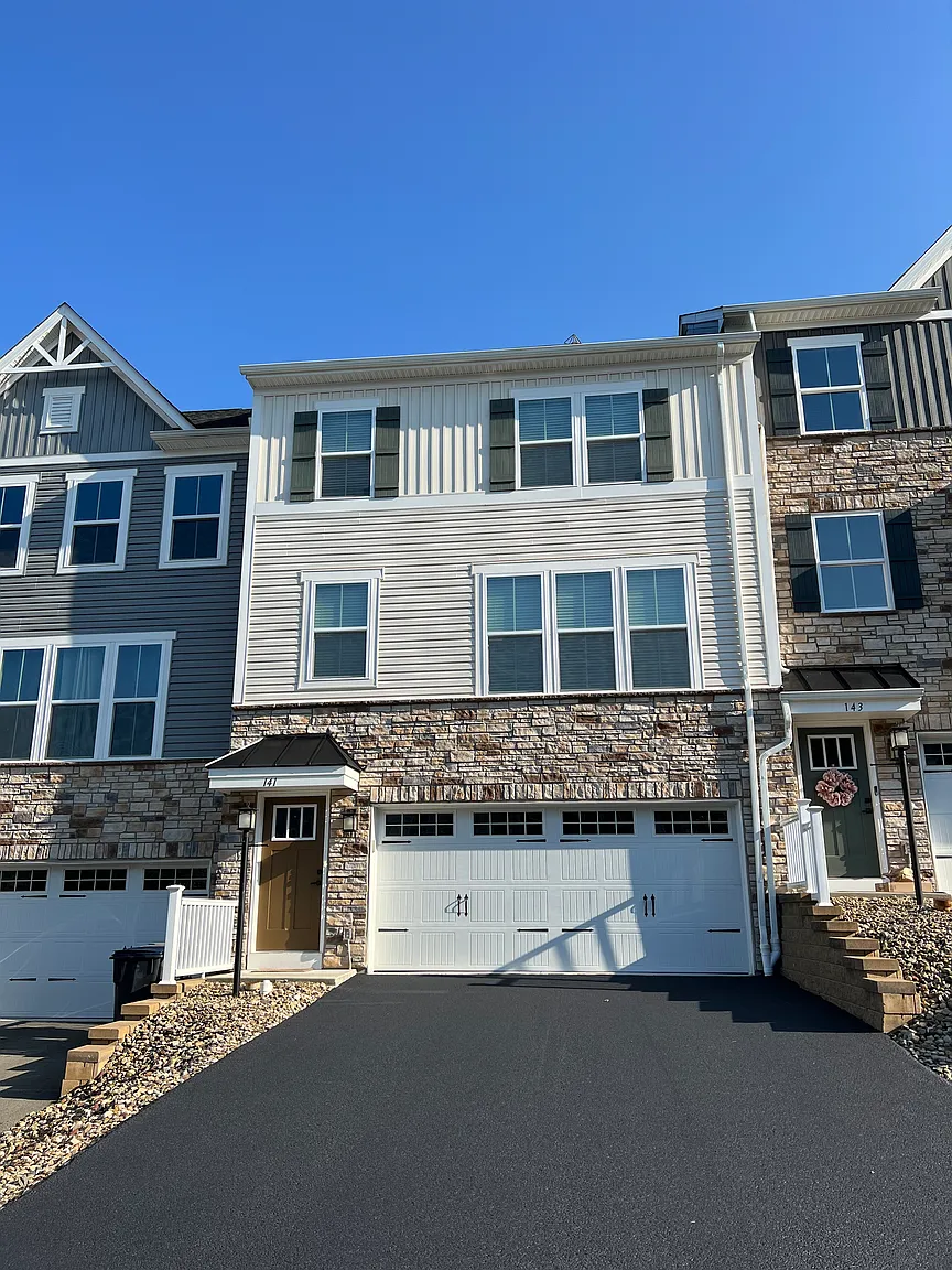 141 Moyer Hill Dr photo 1