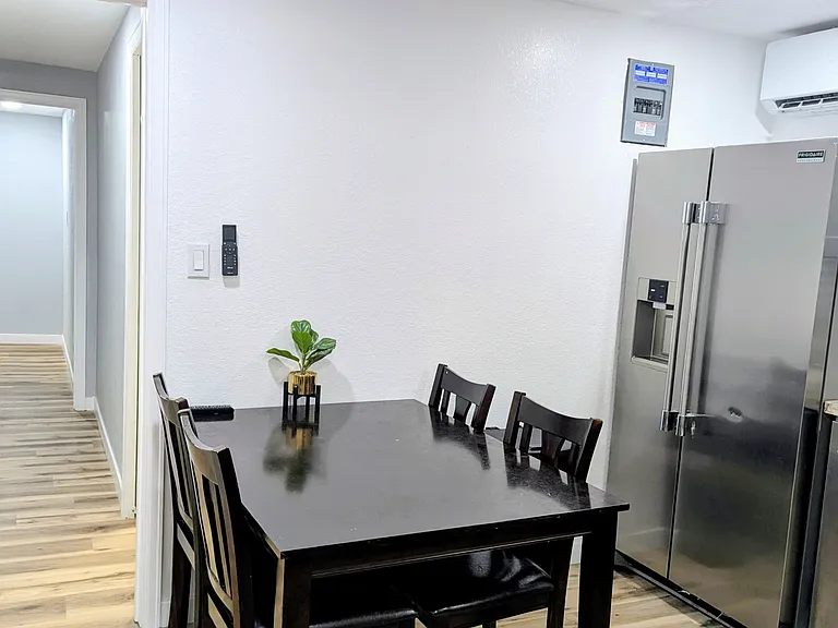 527 S Bryant St #2 — Photo 7