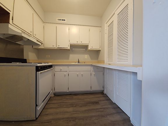 5th image of 4315 W 95th St APT 11