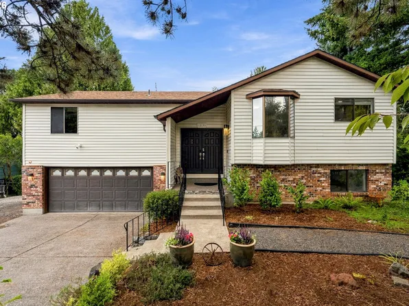 12199 SE Henderson Dr, Portland, OR 97266
