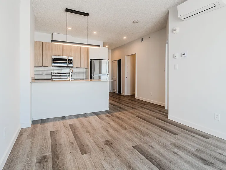 203 Salisbury Way — Photo 40
