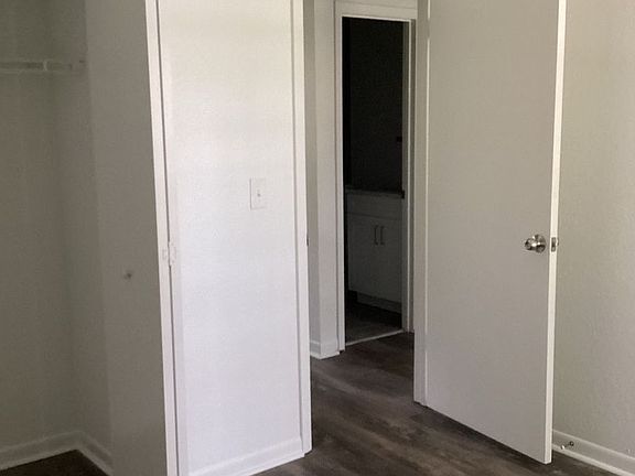 5th image of 2277 Crystal Ct W