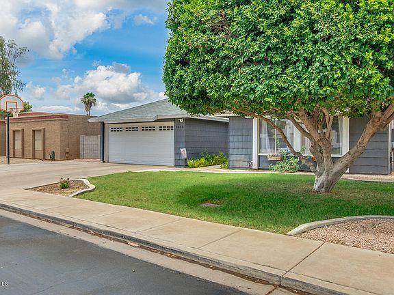 2nd image of 3038 E El Moro Ave