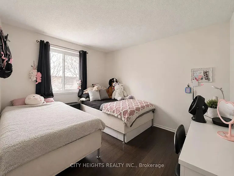 45 Hansen Rd N #20 — Photo 18
