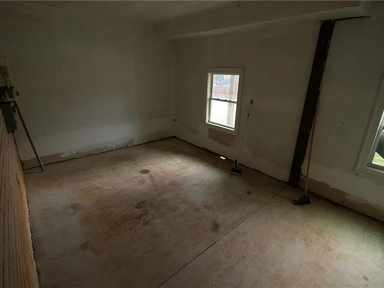 1292 Monfort Rd — Photo 37