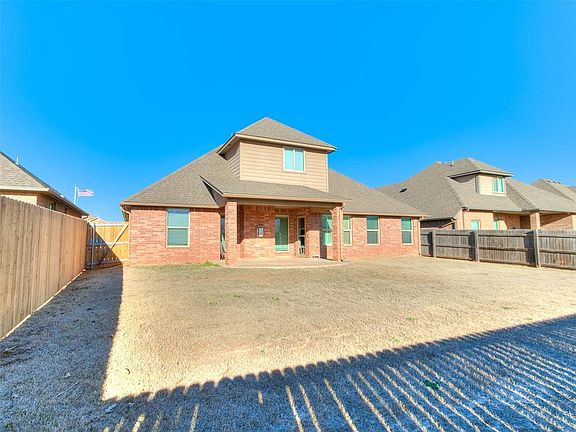 4th image of 14000 Drakes Way