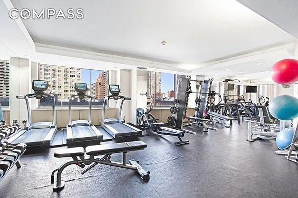 Rented by Compass | media 16