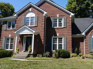 10627 Gleneagle Pl, Louisville, KY 40223
