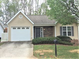 5530 Regents Village Dr, Winston Salem, NC 27103