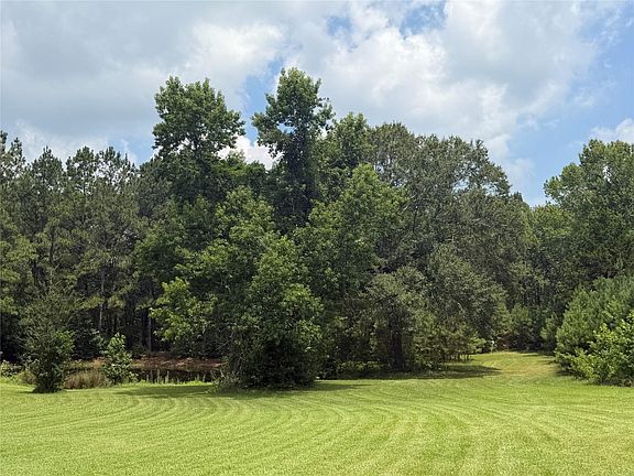 3rd image of 151 Parker Rd