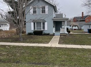 15 N Blackstone Ave, Amboy, IL 61310