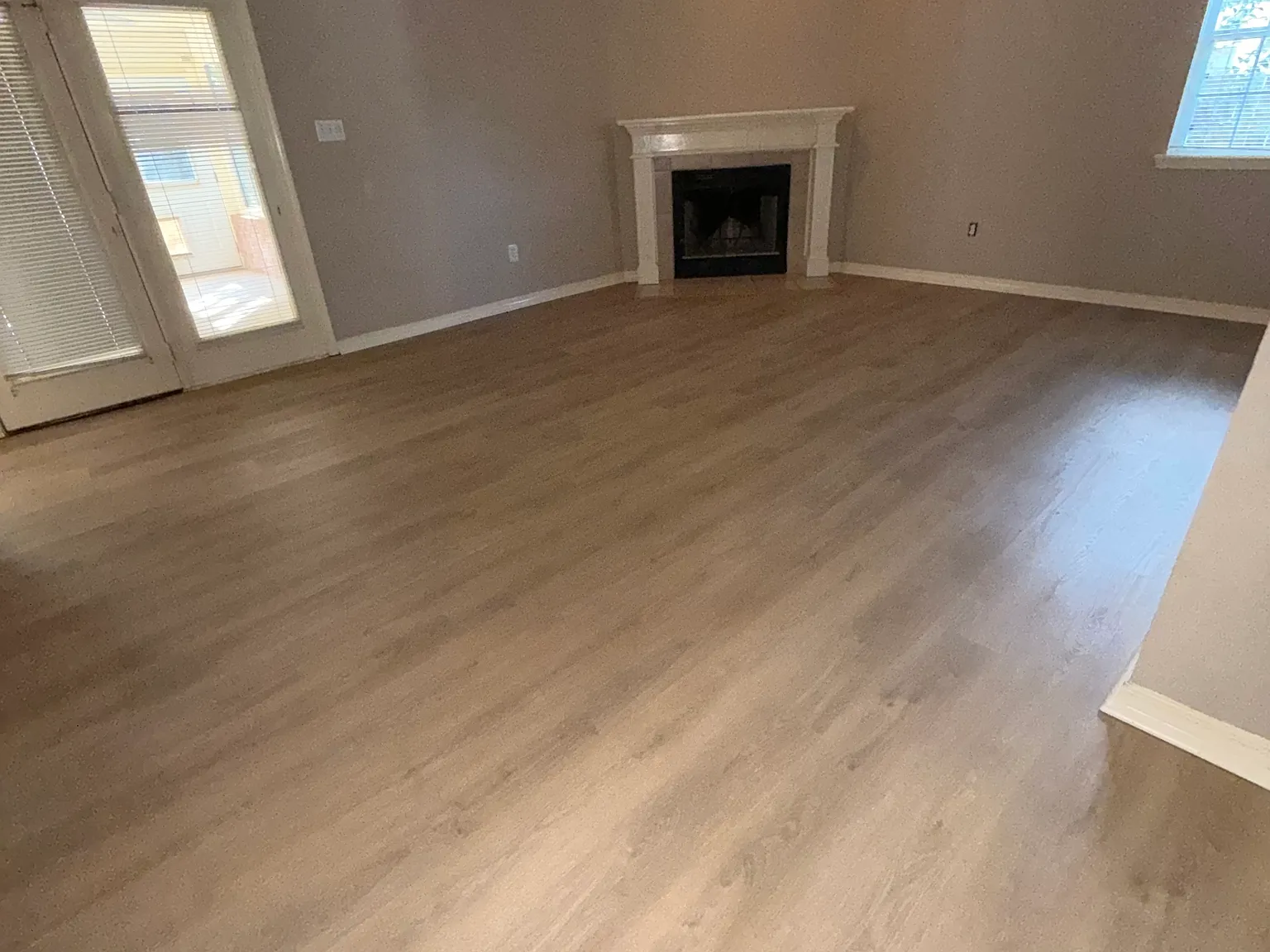 3 bed, 1760 sqft, $1,900 — Photo 2