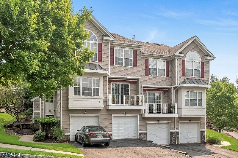 114 Ridge Dr, Pompton Lakes, NJ 07442 Zillow