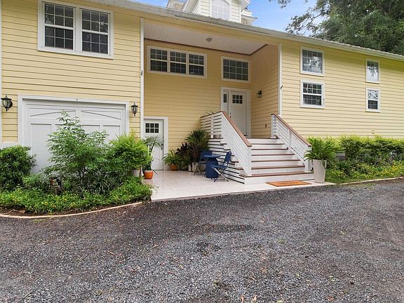 2nd image of 112 River Plantation Rd