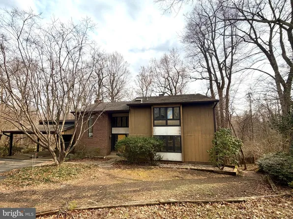 3311 Mantua Dr, Fairfax, VA 22031