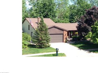 4783 Elizabeth Ln, Brooklyn, OH