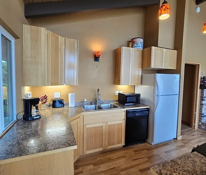 1902 NW Oceania Dr — Photo 6