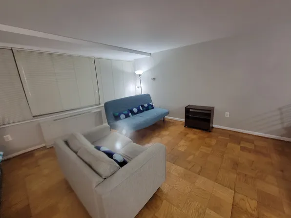 922 24th St NW, Washington, DC 20037