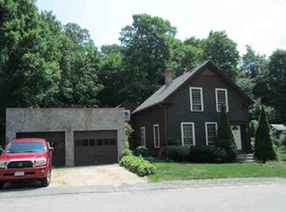 10 Lawrence St, Ashburnham, MA 01430