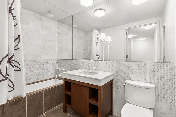 Rented by Compass | media 22