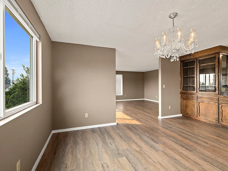 2516 Rockefeller Ave #1 — Photo 16