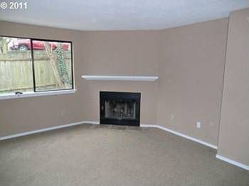 2nd image of 317 NE 112th Cir