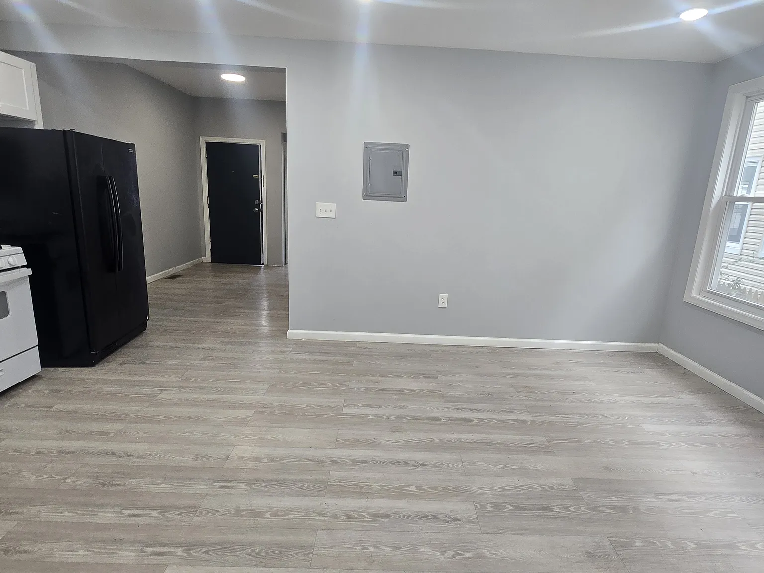 4 bed, $2,600 — Photo 4