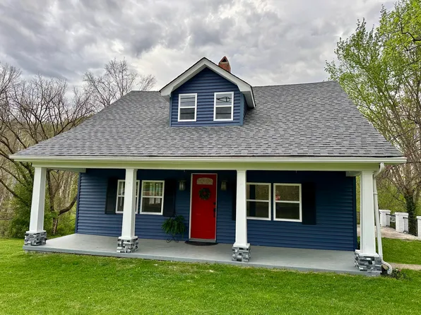 1121 Winchester Rd, Irvine, KY 40336