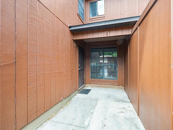 3rd image of 5864 SW 8th Pl
