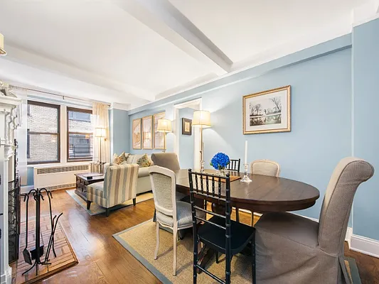 Sold by Sotheby's International Realty | media 11