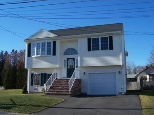 30 Osborn St, New Bedford, MA 02740