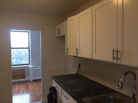 4th image of 1625 Rockaway Pkwy APT 5A