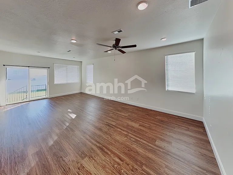 2703 W 3340 S — Photo 6