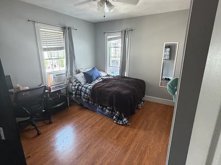 27-29 Minnesota Ave #2 — Photo 14