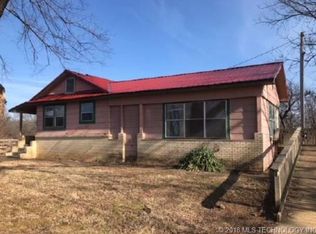 462185 E 1064th Rd, Sallisaw, OK 74955